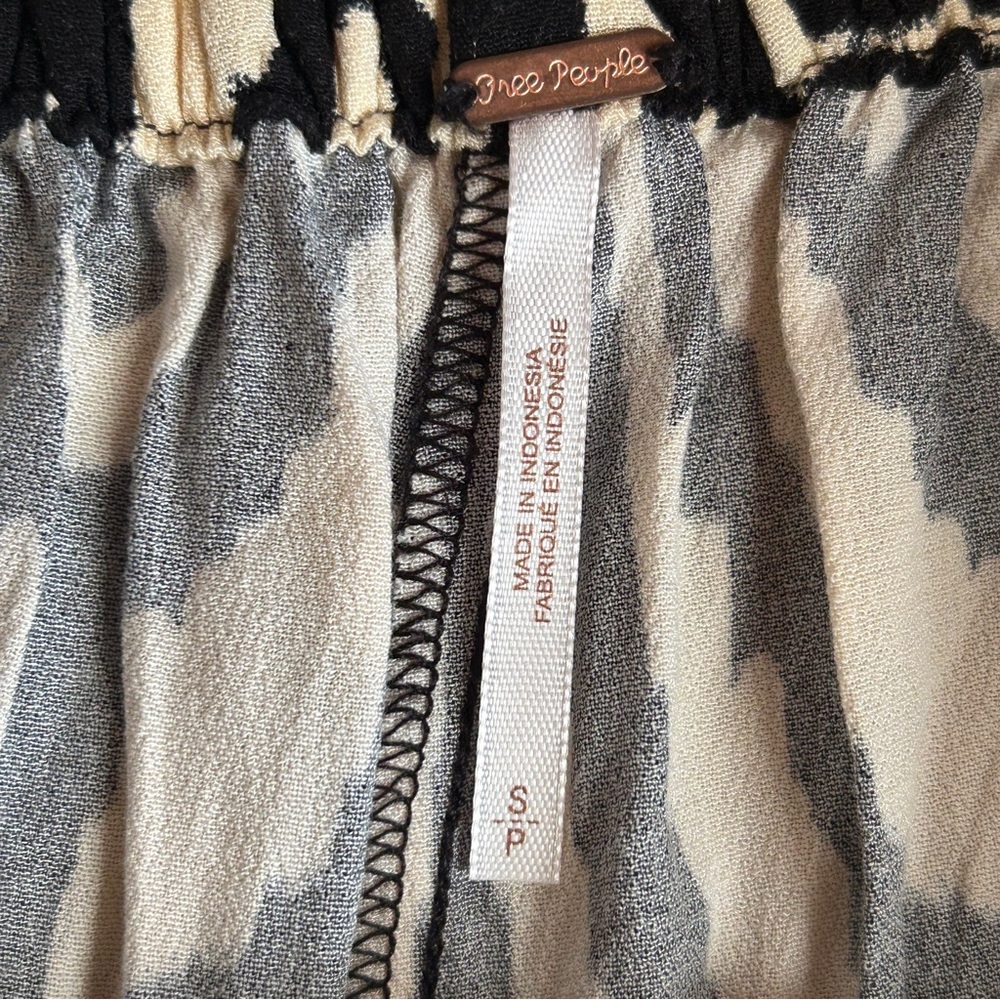 Free People Boho Funky Wide Leg Flowy Black and Cream Flare Pants, Women’s S - Picture 4 of 10